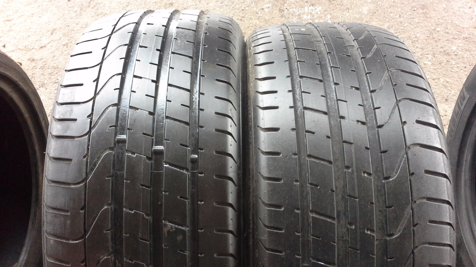 suverehv Pirelli P ZERO ROSSO