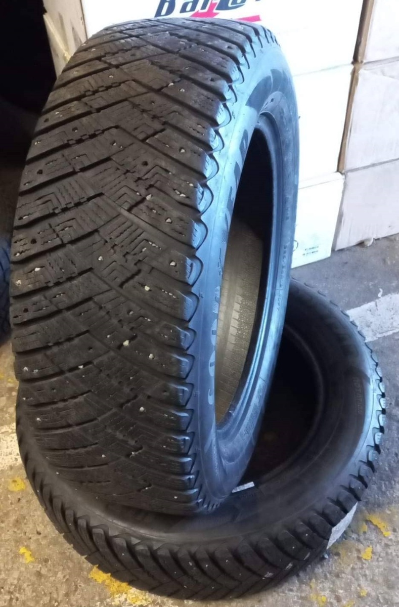 naastrehv Goodyear Ultra Grip Ice Arctic