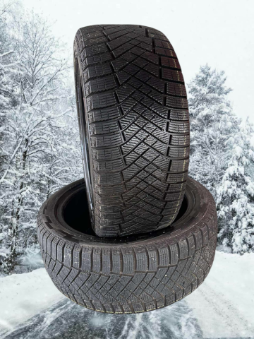 Winter studded Pirelli WINTER ICE ZERO FR