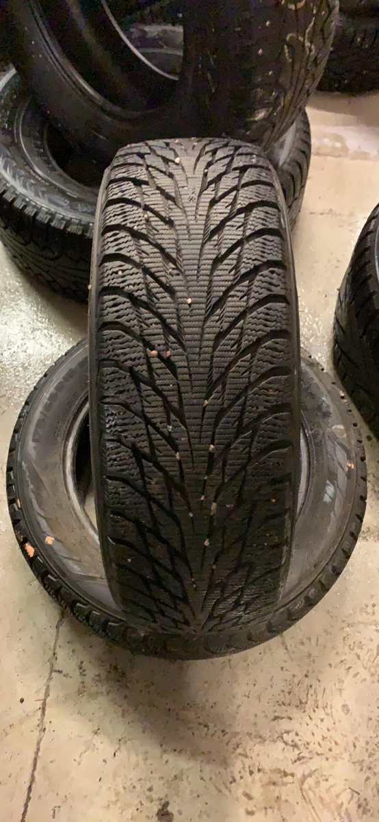 lamellrehv Nokian Hakkapeliitta R2