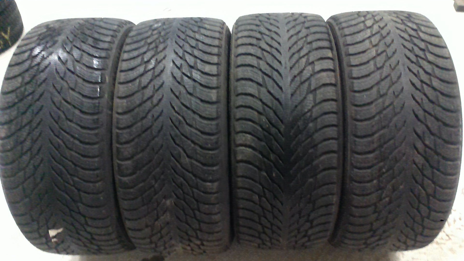 lamellrehv Nokian Hakkapeliitta R3
