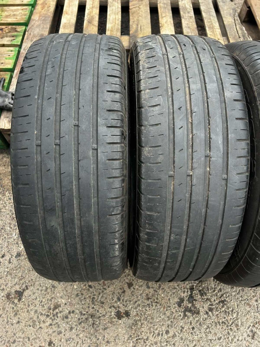 suverehv Kumho Ecsta HS51