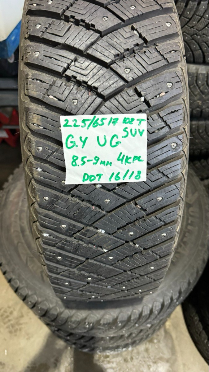 naastrehv Goodyear Ultra Grip Ice Arctic SUV
