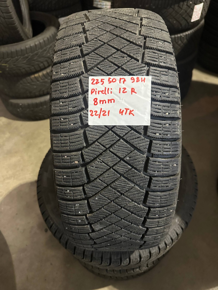 lamellrehv Pirelli WINTER ICE ZERO FR