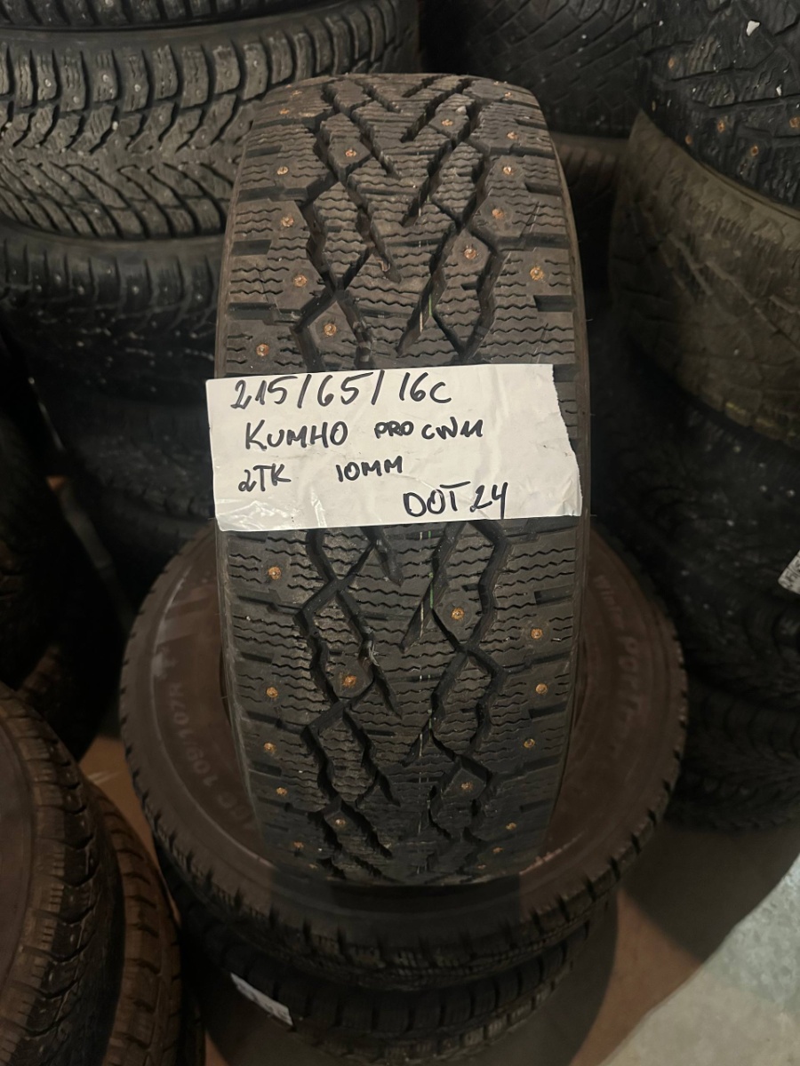 naastrehv Kumho Winter PorTran CW11