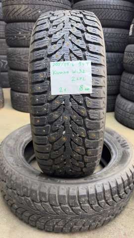 Winter studded Kumho Winter Craft Ice WI32
