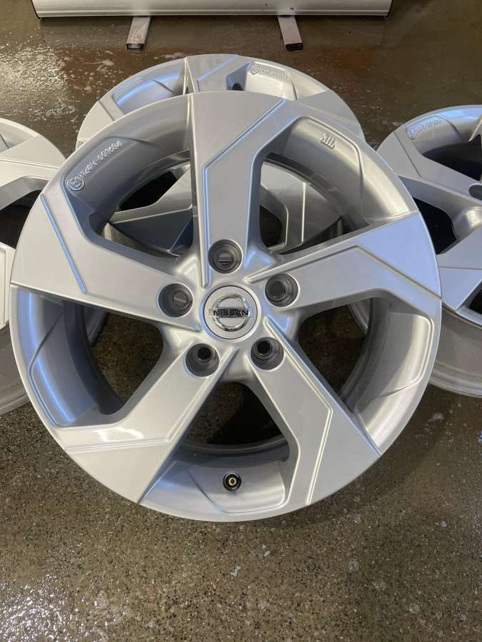 valuveljed Nissan Originaal